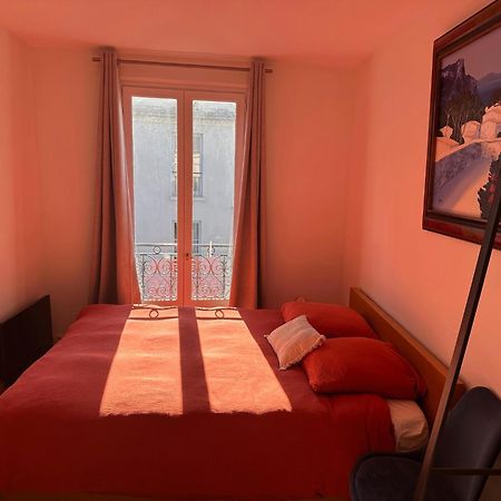 Quiet Apartment Hill Of Montmartre パリ エクステリア 写真